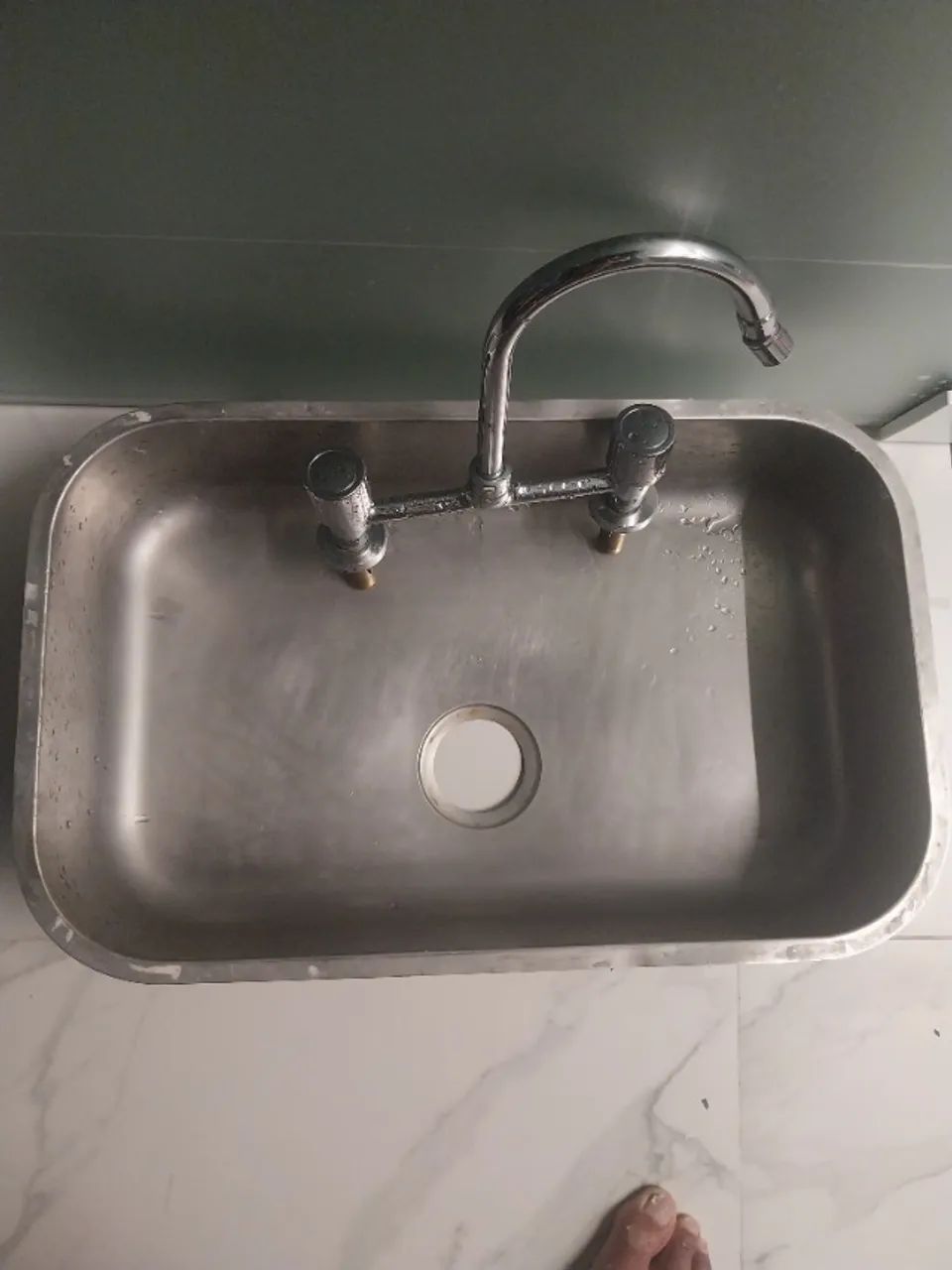 Cuba Docol Inox + Torneira Docol dupla (quente/frio)