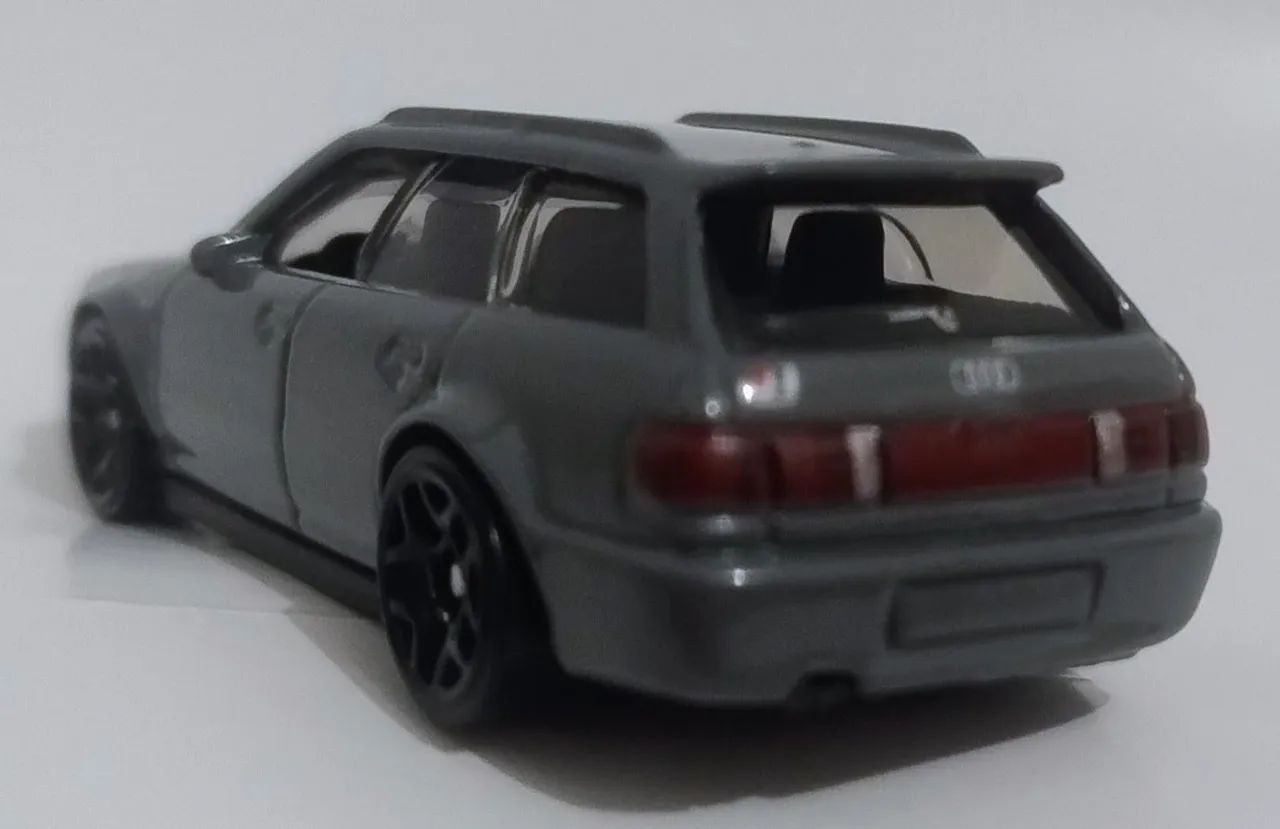 Hot Wheels Audi Avant RS2  - Foto 3