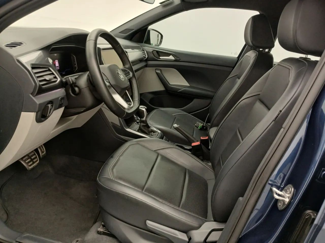 Volkswagen T-Cross Highline 1.4 TSI Flex 16V 5P AUT, foto 16 de 18