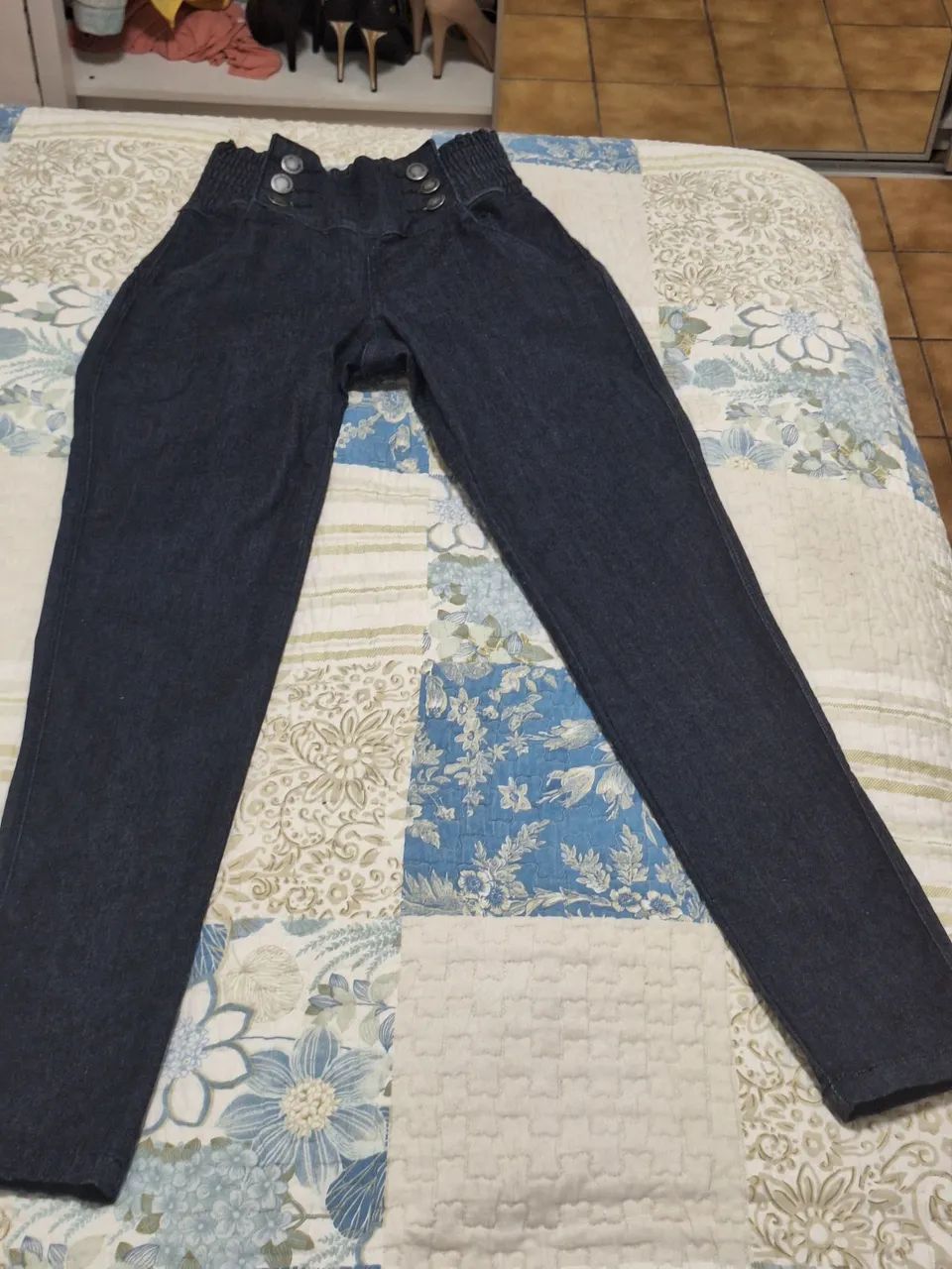 Calça jeans com Lycra