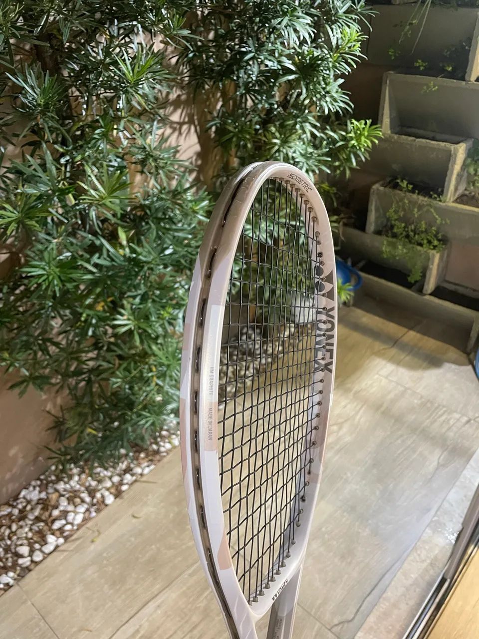 Raquete de tênis yonex vcore 98 sand beige  - Foto 3