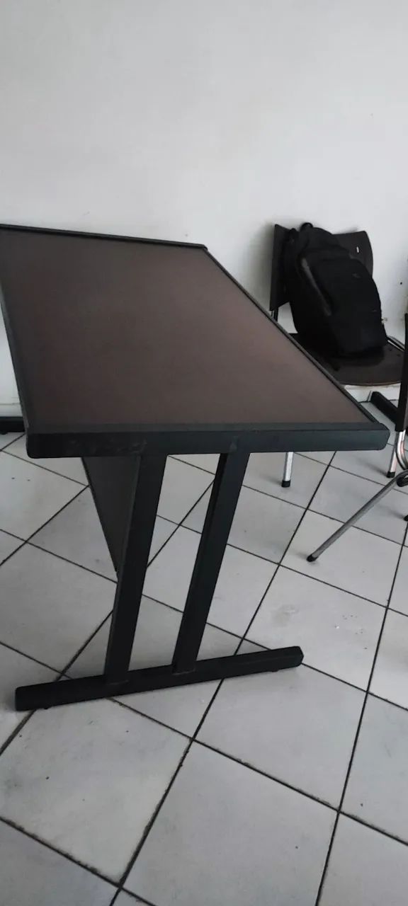 Mesa de escritorio - Foto 3