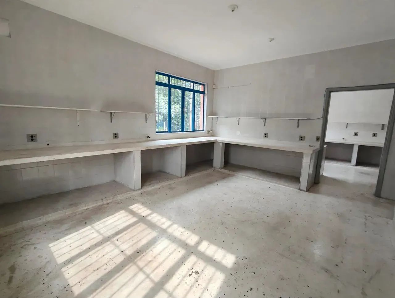 LOCAÇÃO DE SALAS COMERCIAIS  13 SALAS DISPONÍVEIS - Foto 4