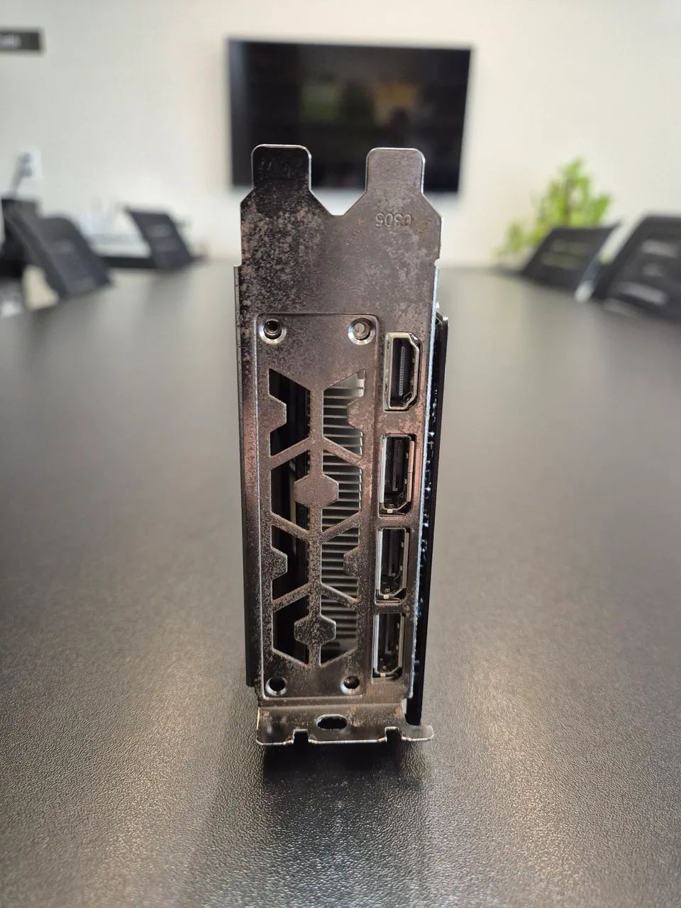 RTX 3050 8GB C/ DEFEITO - Foto 4