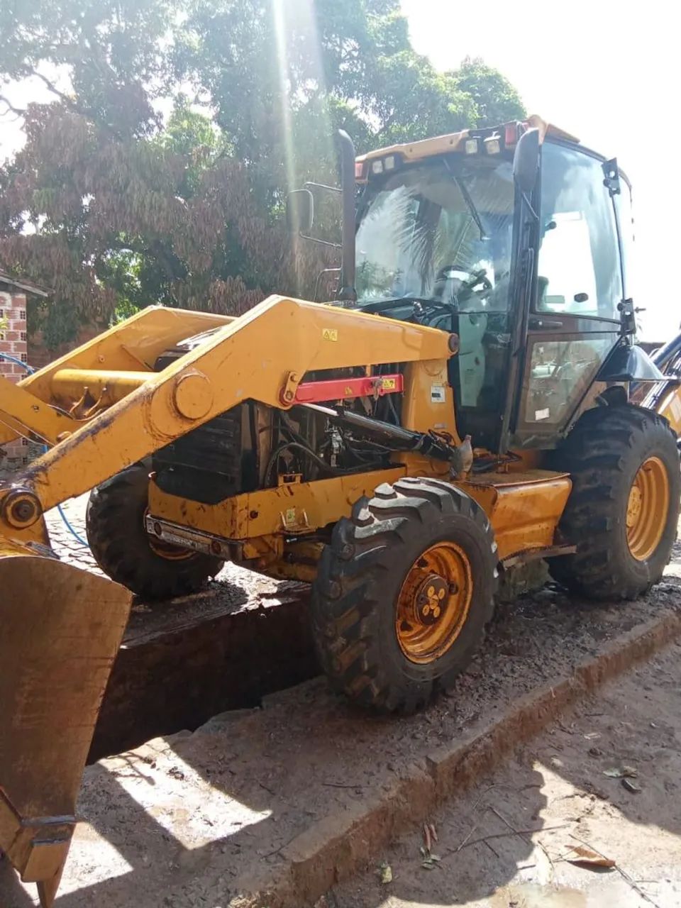 Retroscavadeira  - Foto 4