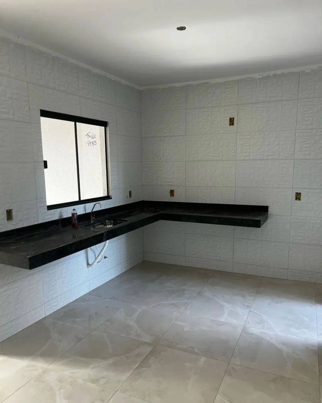 Casa De 3/4 C Uite No Jardim Himalaia - Foto 2
