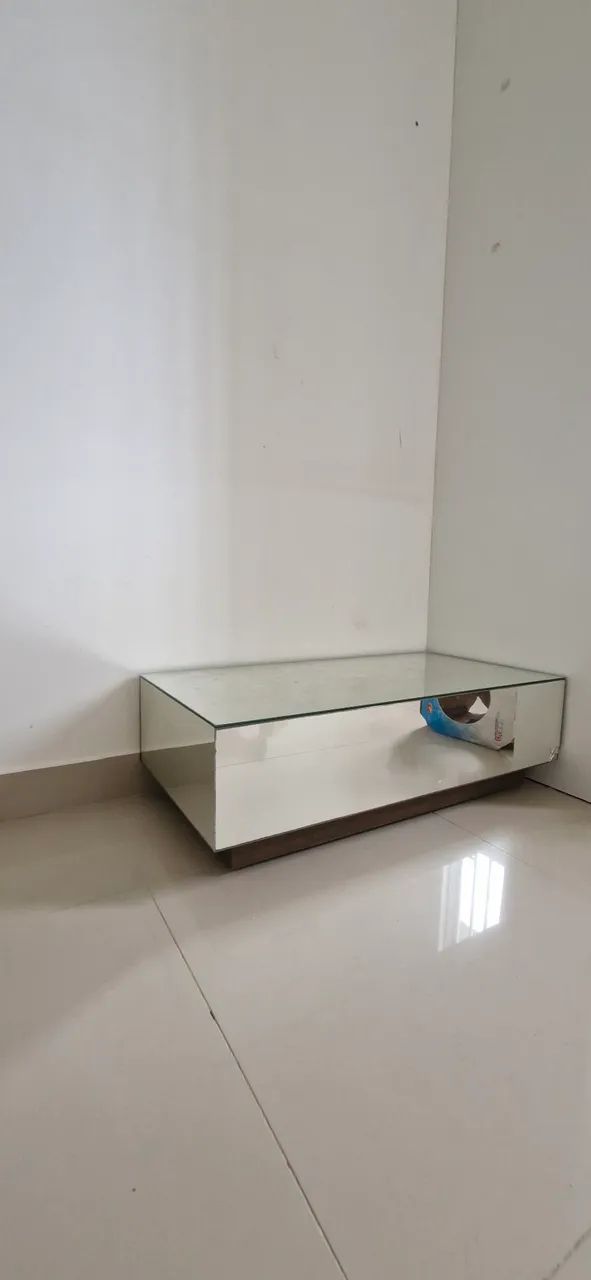 Vendo mesa de centro espelhada 