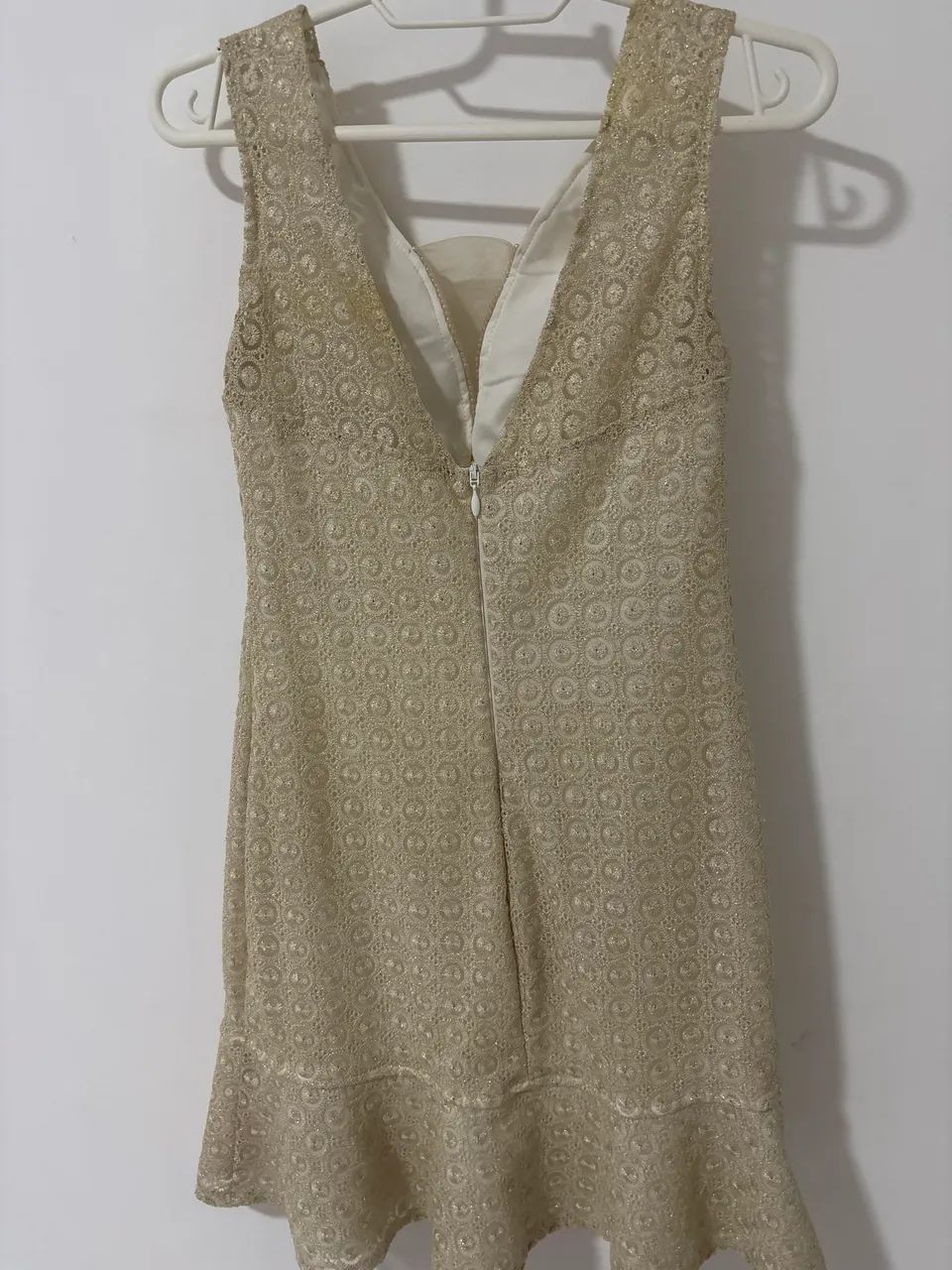 Vestido Dourado Colmeia - Foto 4