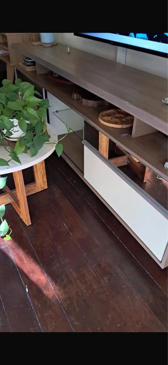 Rack e criado mudo para TV