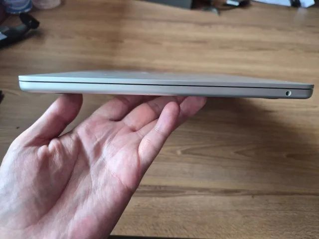 MacBook Air M3 13" 2024 8GB/256GB - Foto 5