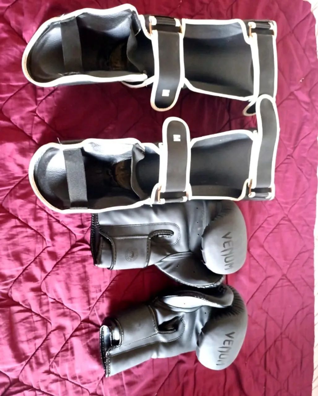  Kit Caneleiras Giant E Luvas Boxe Muay Thai Logo Pro Venum - Foto 2