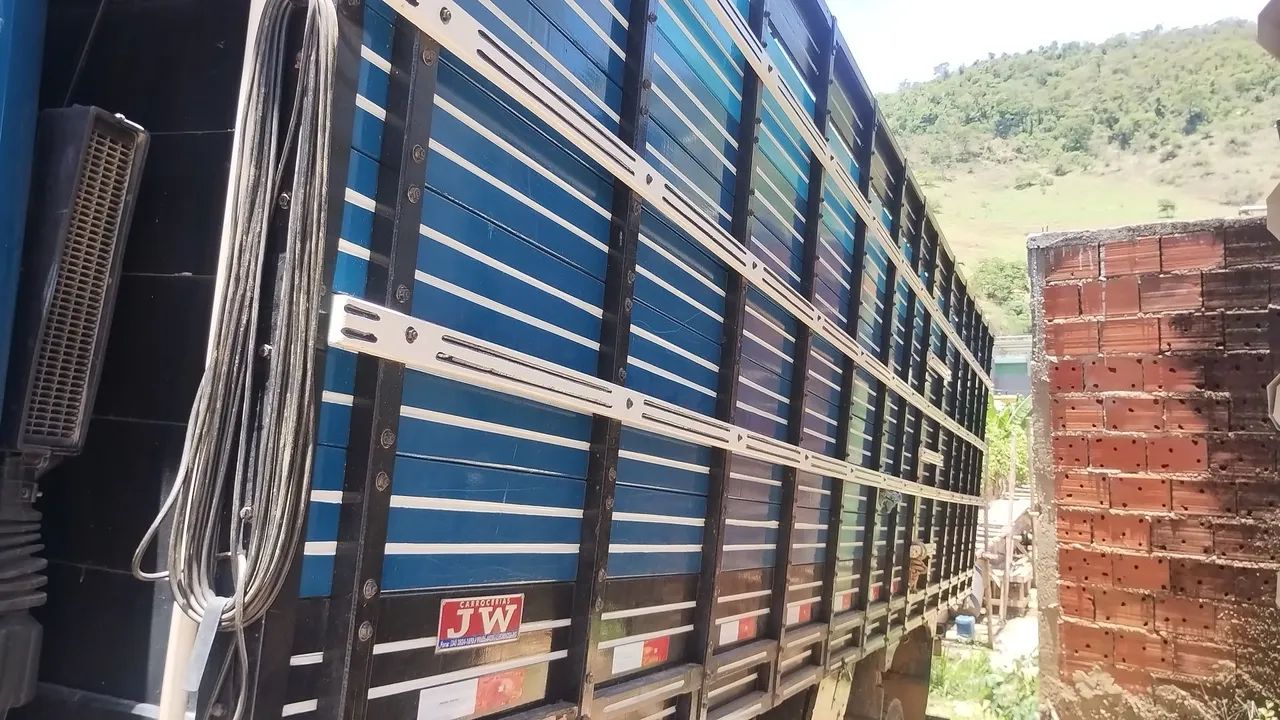 Vendo caminhão boiadeiro  - Foto 2