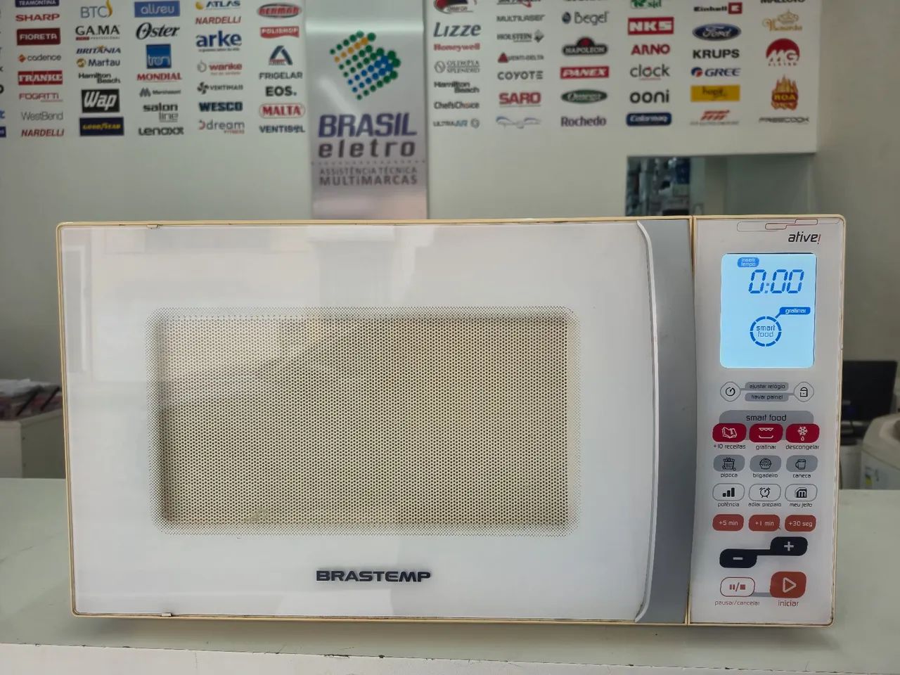 Micro-ondas com função Grill Brastemp 110v