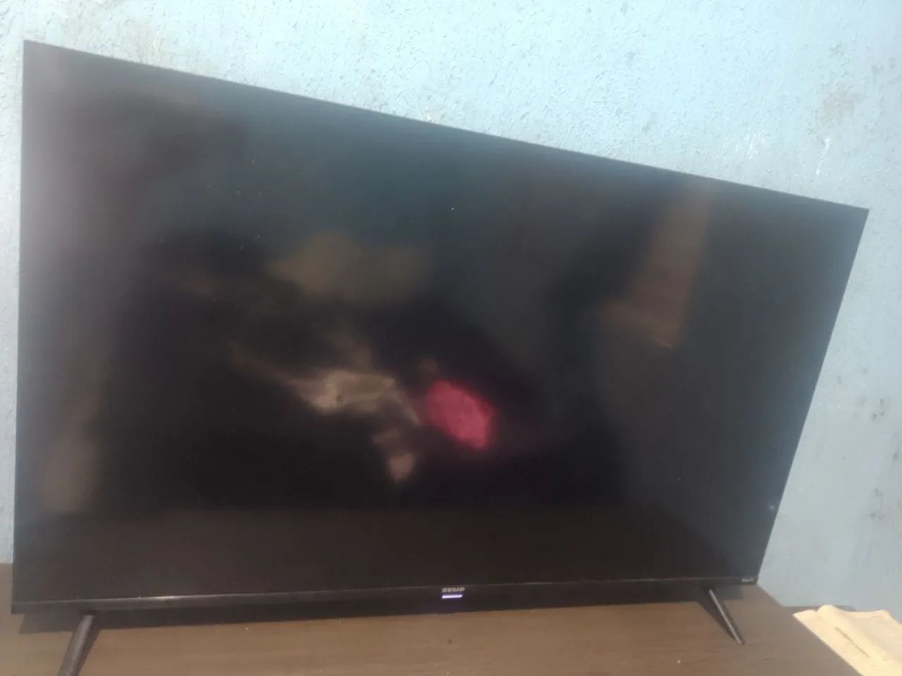 tv 43 polegadas bem conservada tirei esse ano na loja tem garantia estendida  - Foto 2