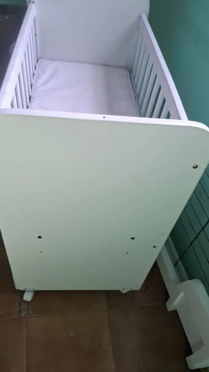 Vendo mine berço (vai com o colchão) - Foto 3