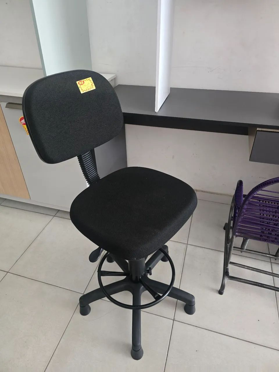 Cadeira de Bancada  - Foto 2