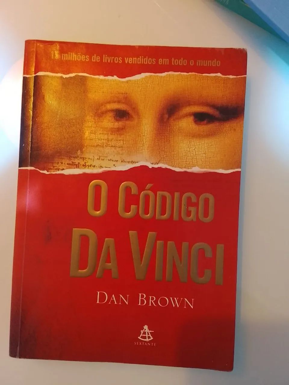 Livros combo " 50 tons de cinza" "código da Vinci"