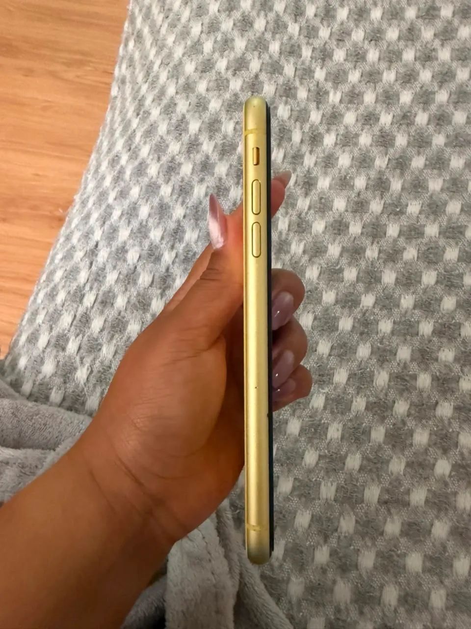 iPhone 11 Amarelo - 128 GB - Foto 3