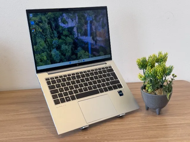 Notebook HP Elitebook 630 G10 - Core i7 | 13ª geração | 256GB SSD