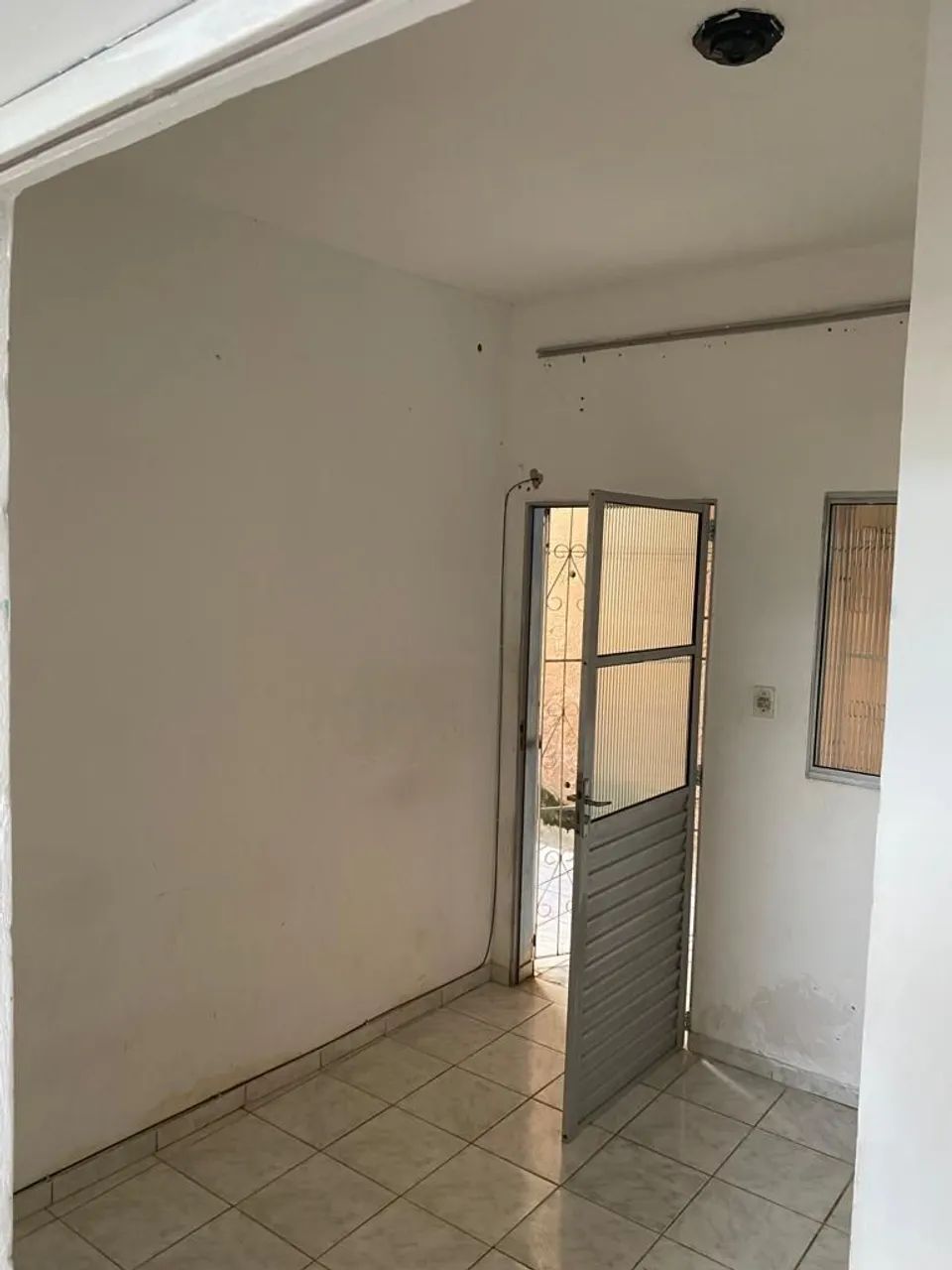  Quarto, sala, banheiro e cozinha com varanda