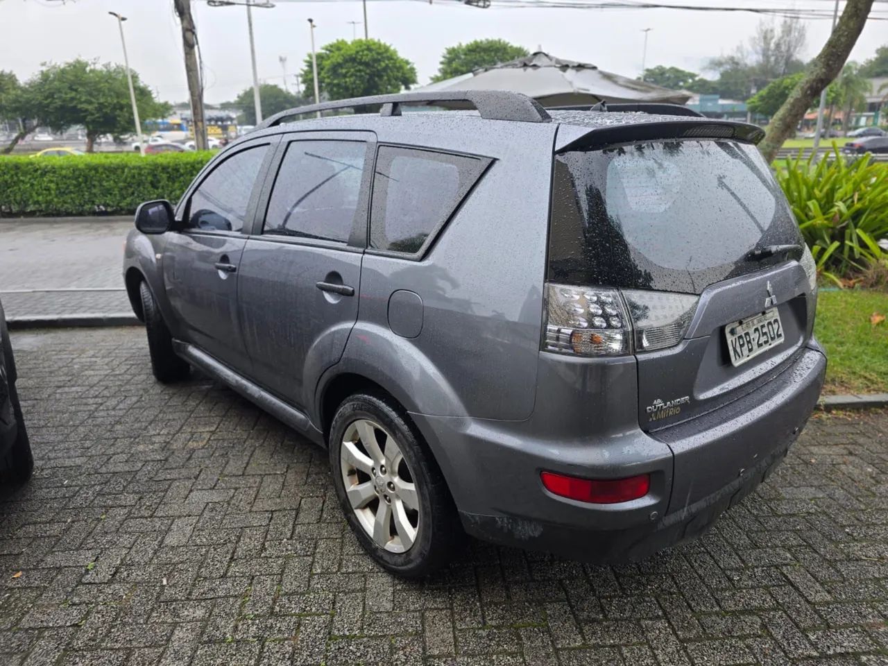 Mitsubishi Outlander 2013