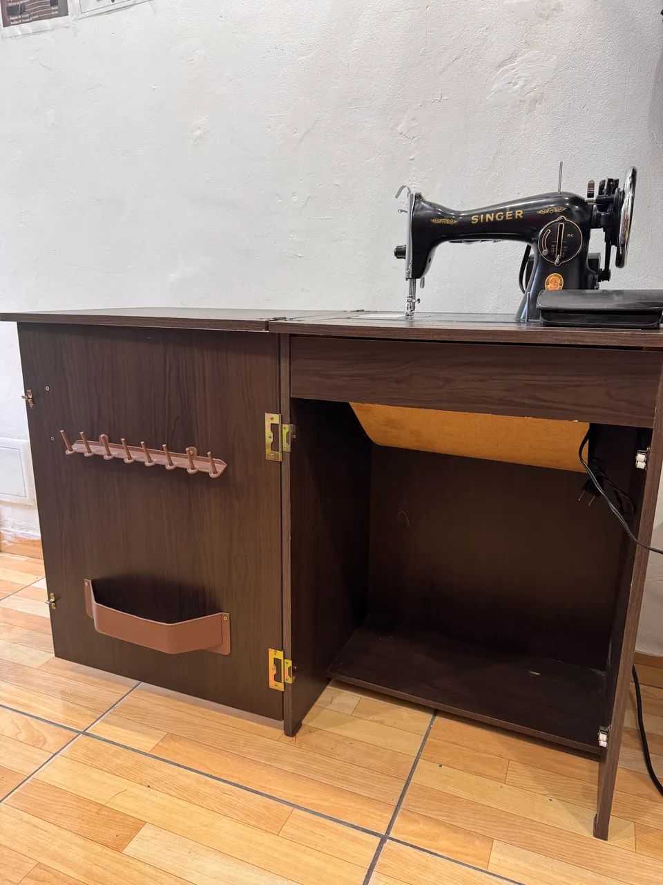 Máquina Singer 15c pretinha 
