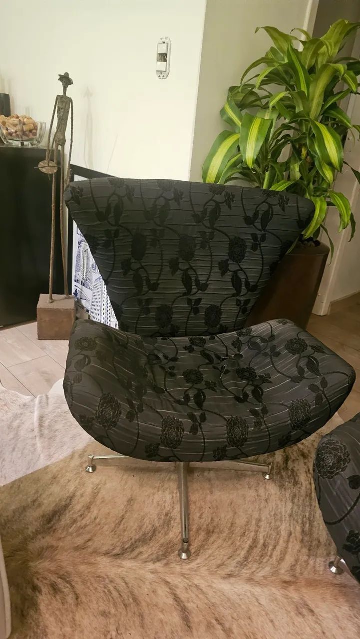  Par de Poltronas de Design Exclusivo Tumar - Foto 2