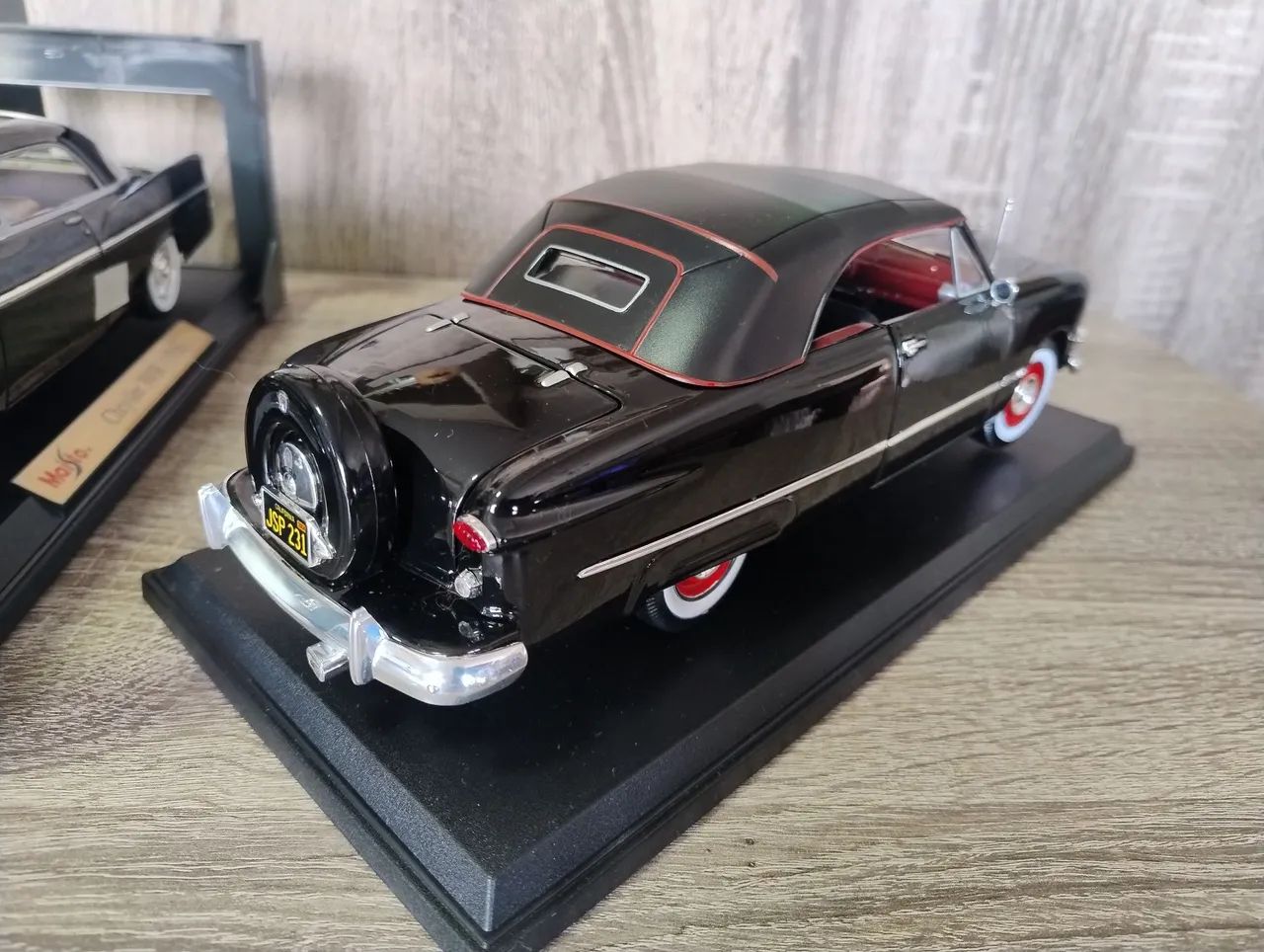1950 Ford Conversível 1/18 Maisto - Foto 4