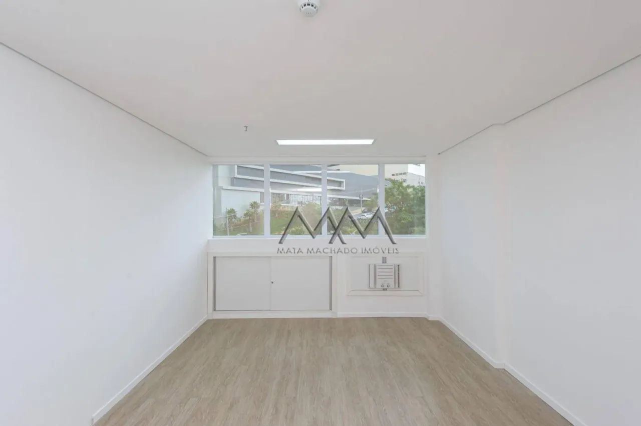 Sala à Venda no Vila da Serra | 27 m²