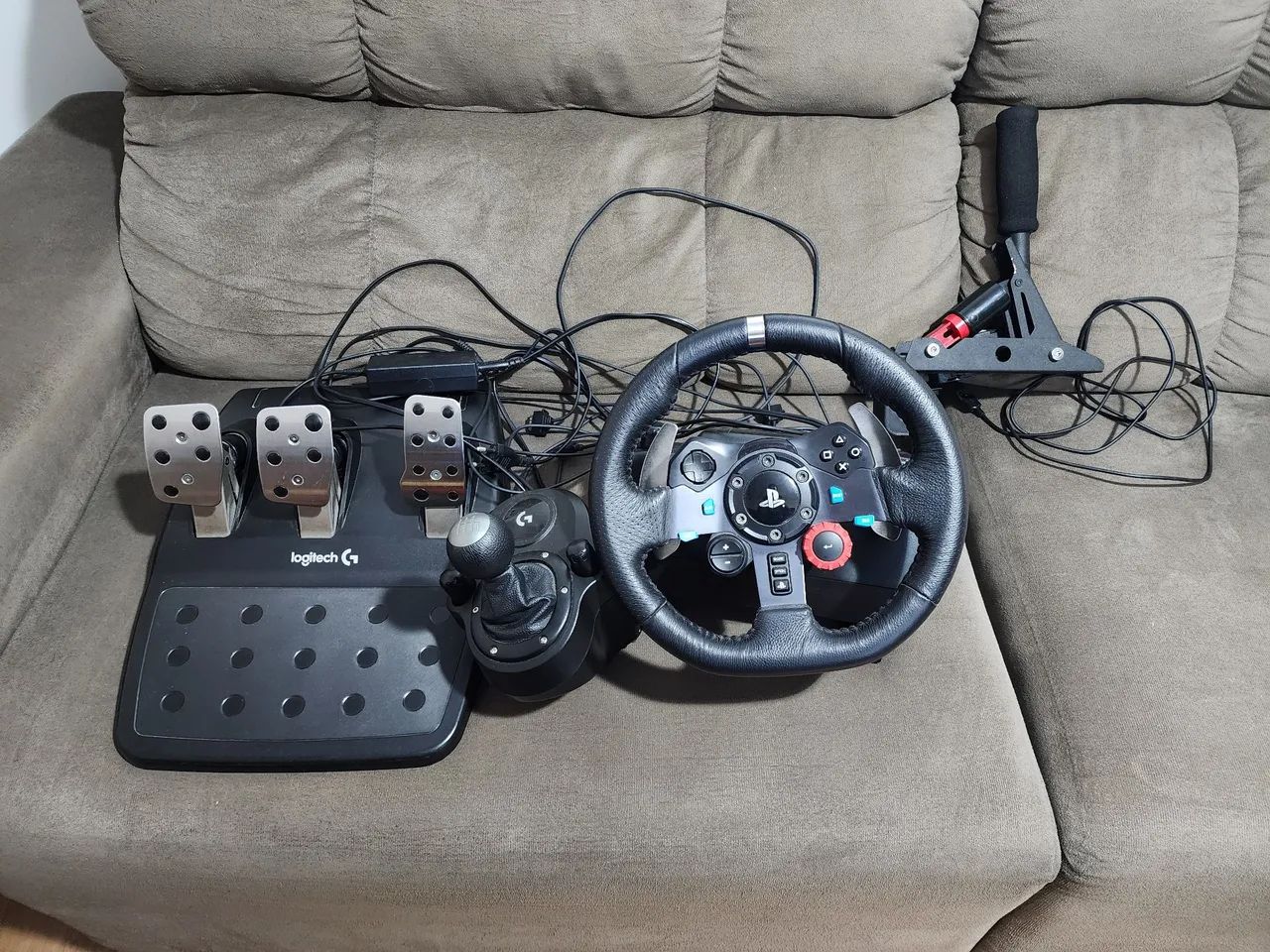Volante logitech g29 com câmbio + freio de mão para drift + acessórios 