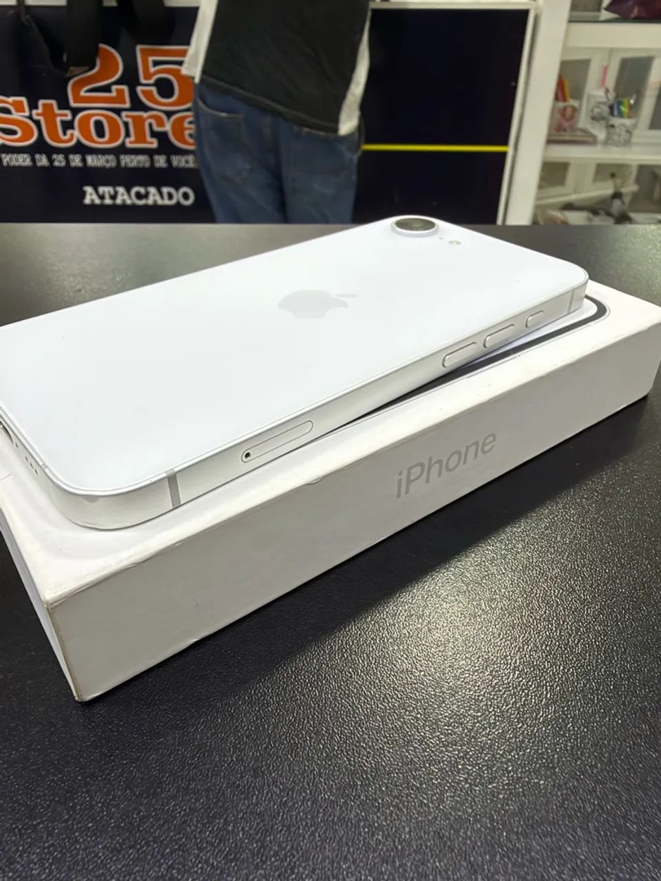 iPhone 16E  - Foto 4