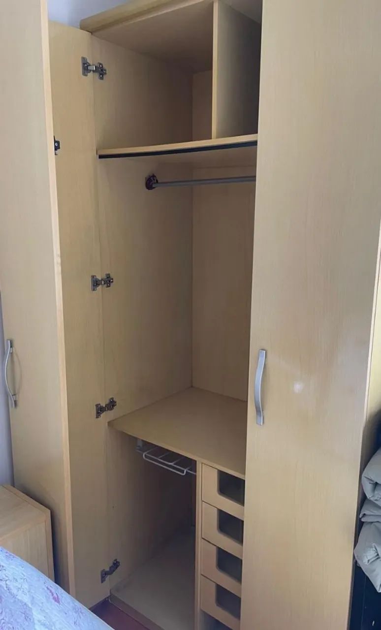 Guarda roupa de 3 portas  - Foto 3