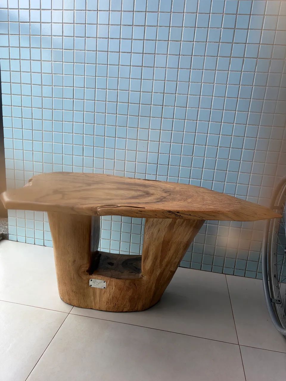 Mesa em madeira maciça  - Foto 3