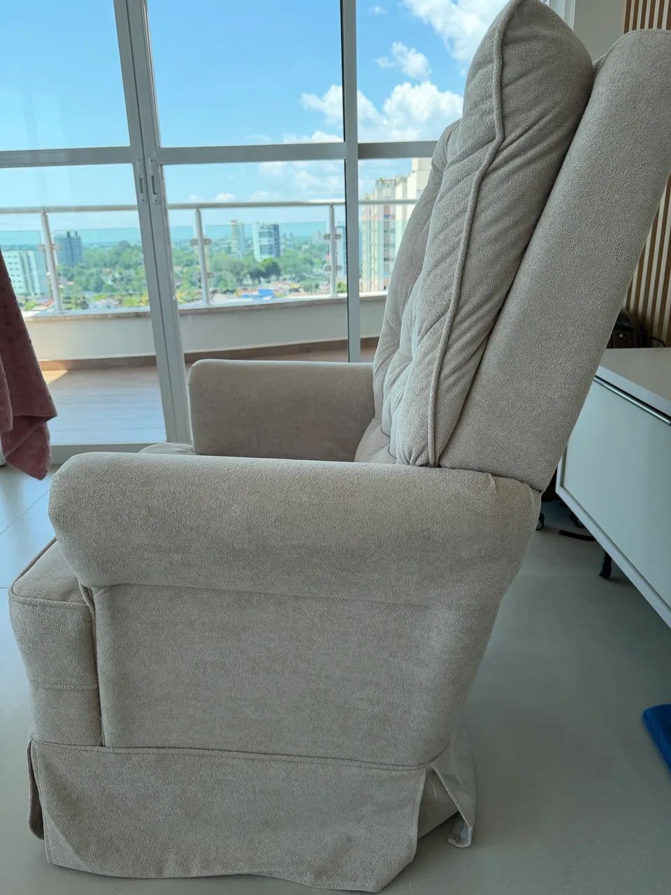 Poltrona amamentação compacta com balanço  - Foto 2
