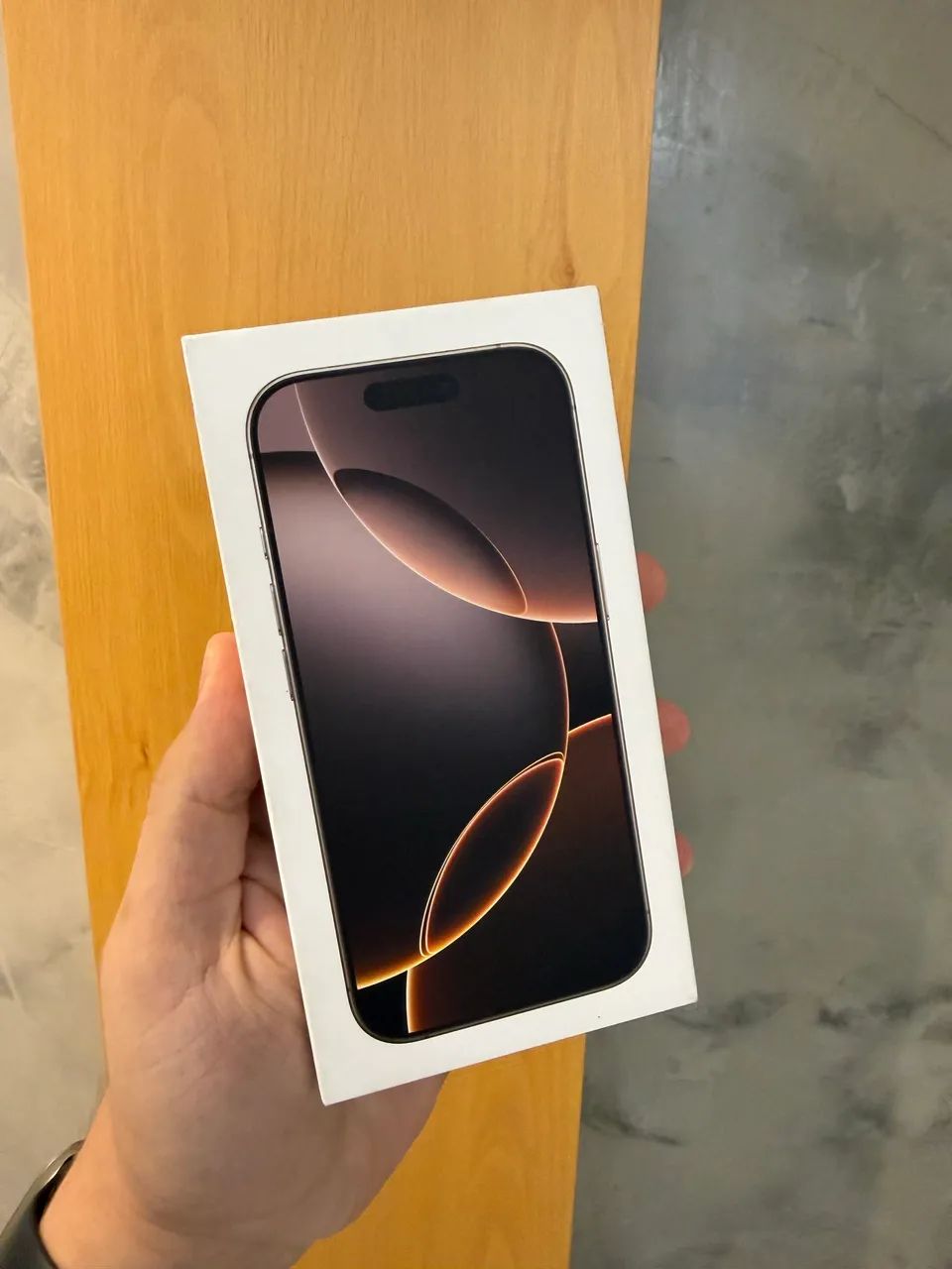 Caixa de iPhone 16 Pro 128GB Desert  - Foto 2