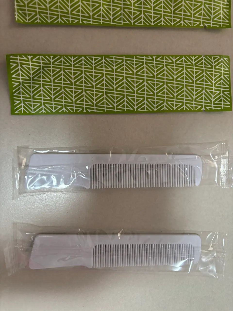 Kit com 4 pentes novos na embalagem  - Foto 3