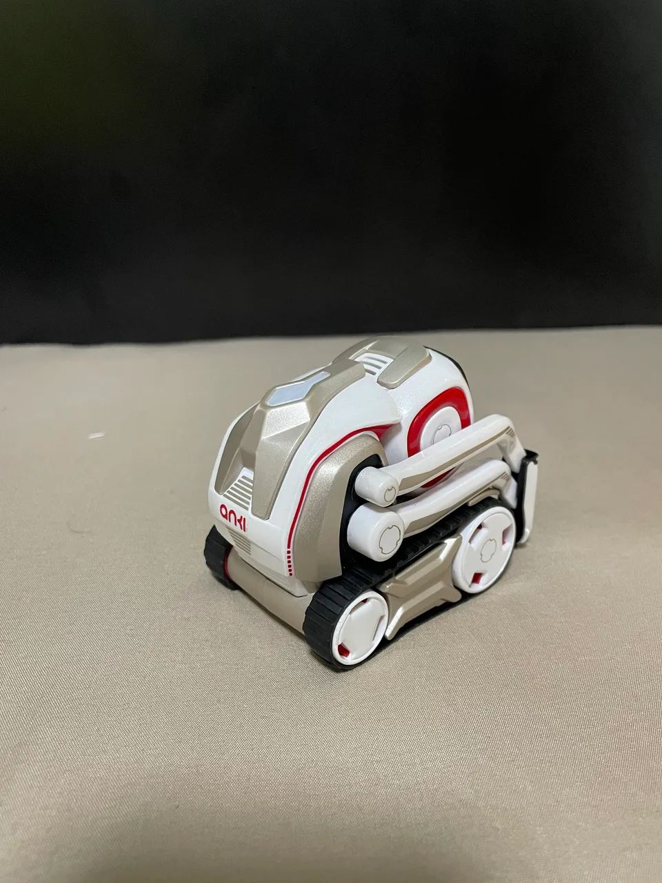 ROBÔ COZMO - Foto 3