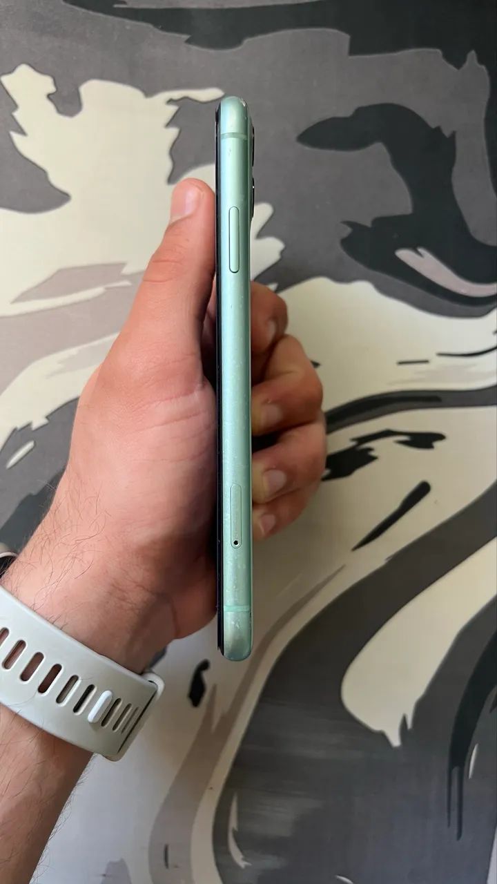 IPHONE 11 - 64GB - Foto 2