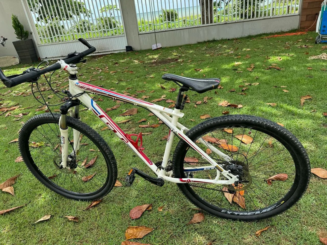 Bicicleta MTB aro 29 - Foto 2