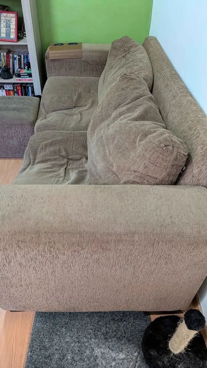 Sofa usado três lugares - 2,2m x 1m - Foto 2