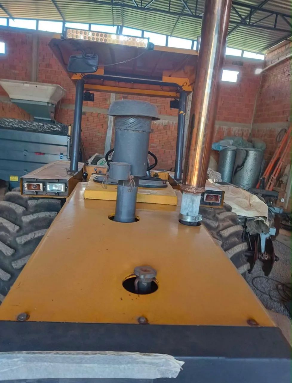 TRATOR CBT 8060 4x4 - Foto 3