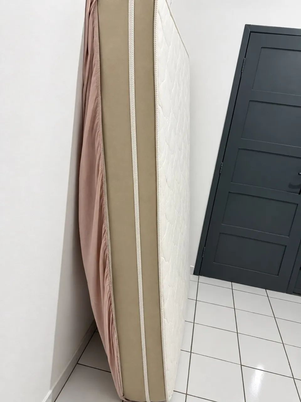 Colchão seminovo  - Foto 2