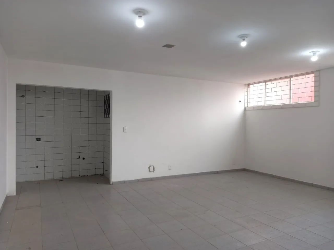 Prédio comercial em via movimentada para Venda e locação, Centro, Ponta Grossa, - Foto 5
