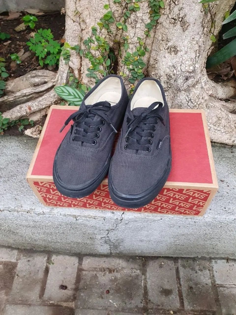 Tênis Vans authentic 37