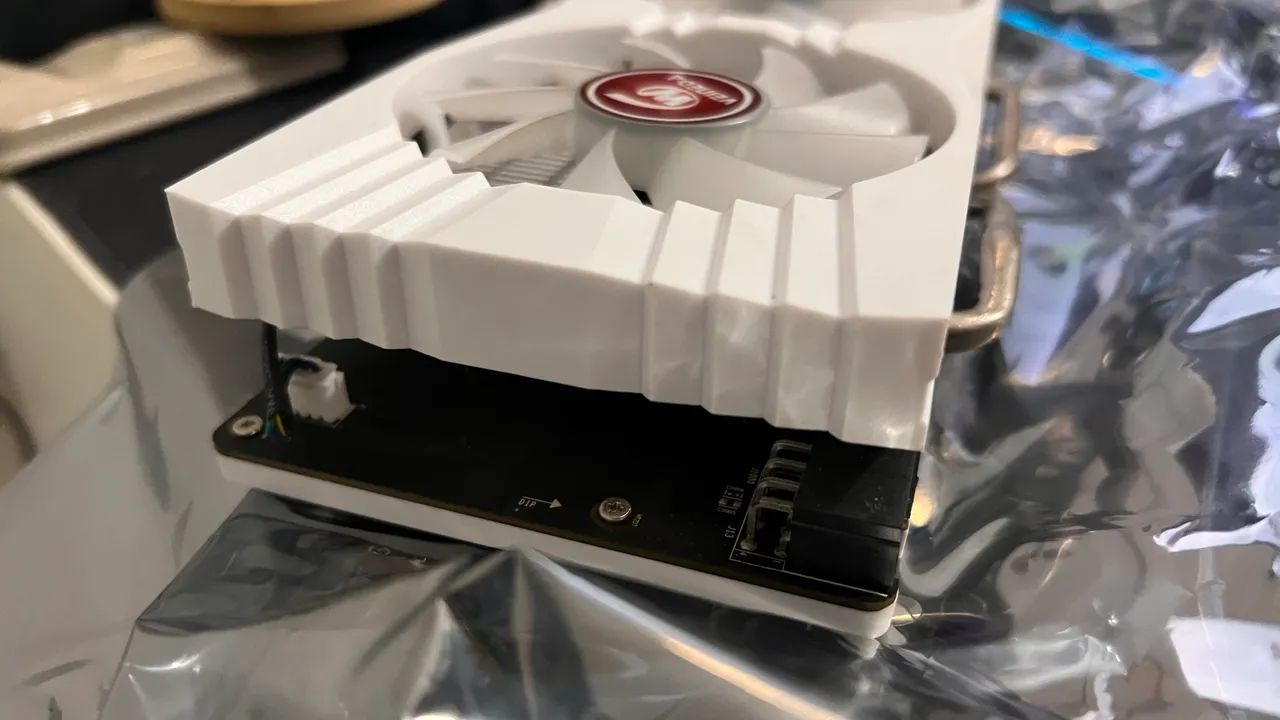 Placa de Vídeo RX 580 8GB (com defeito) - Foto 5