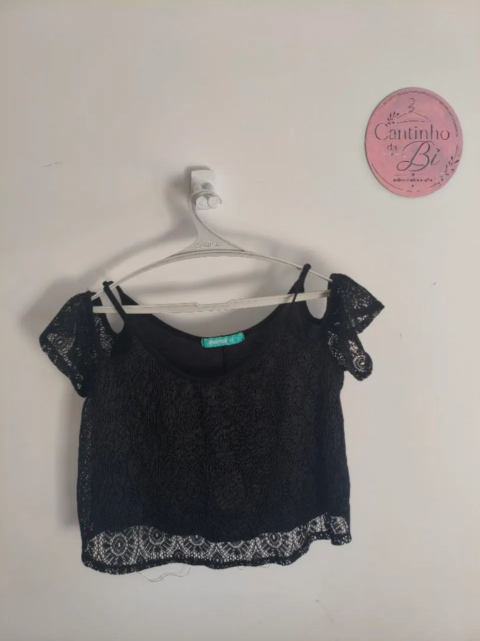 Cropped Marisa com renda preta tamanho M