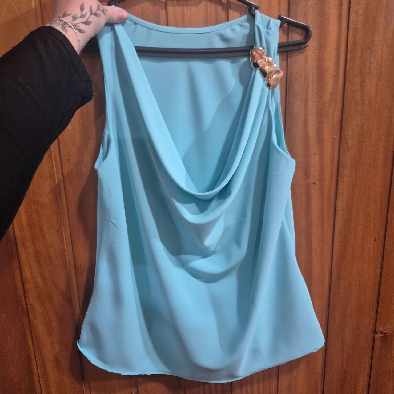 Lote roupas - Foto 3