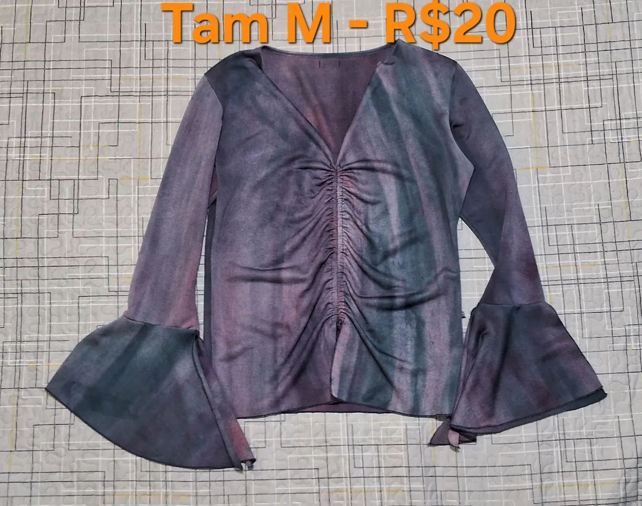 Roupas - Blusas e camisas - Foto 5