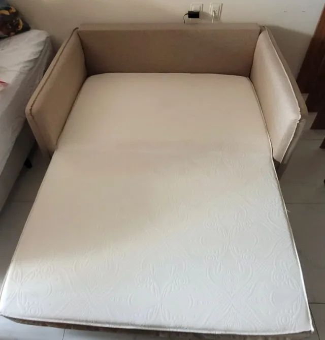 SOFÁ CAMA - EXCELENTE OPORTUNIDADE! - ESTADO DE NOVO! - 4 MESES DE USO - Foto 2