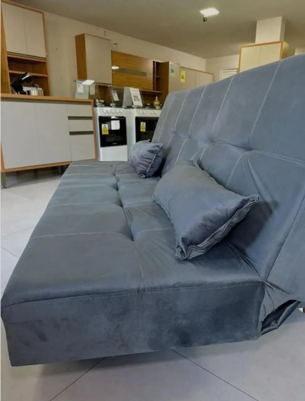 Sofa cama max D28 em Veludo cinza no estoque
